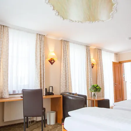 Ambienthotel Tassilo Otel Dingolfing