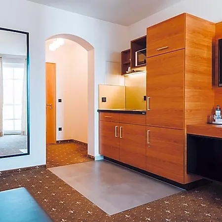 Ambienthotel Tassilo ディンゴルフィング