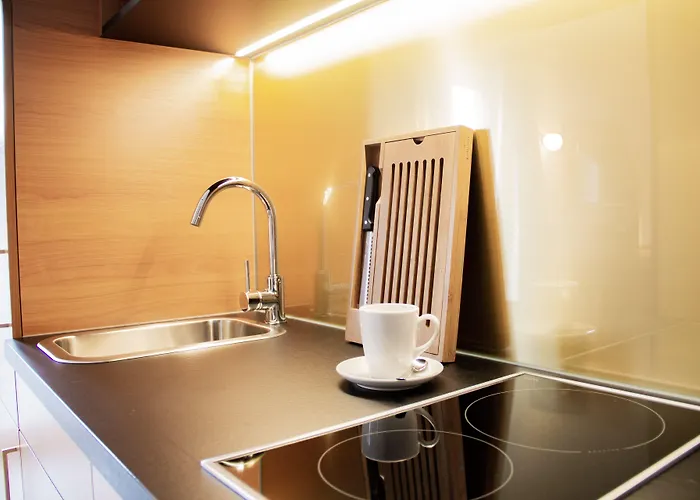 מלון Ambienthotel Tassilo 3*